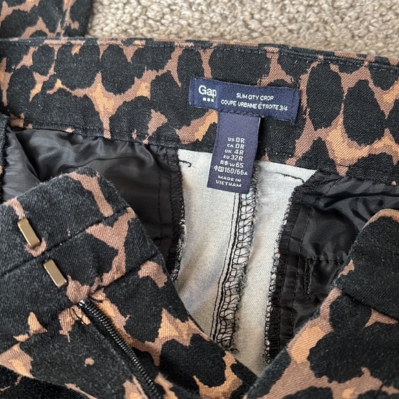 GAP Slim City Ankle Crop Pants in Leopard Print - Picture 3 of 4